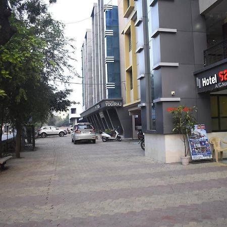 Hotel Sai Vishwa Shirdi Dış mekan fotoğraf